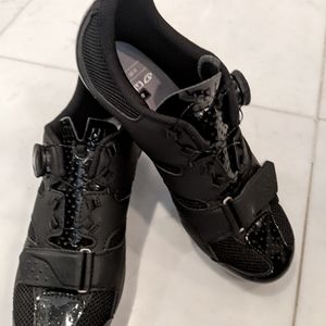Giro Savix Cycling Shoe - Like New - Peloton Shoe